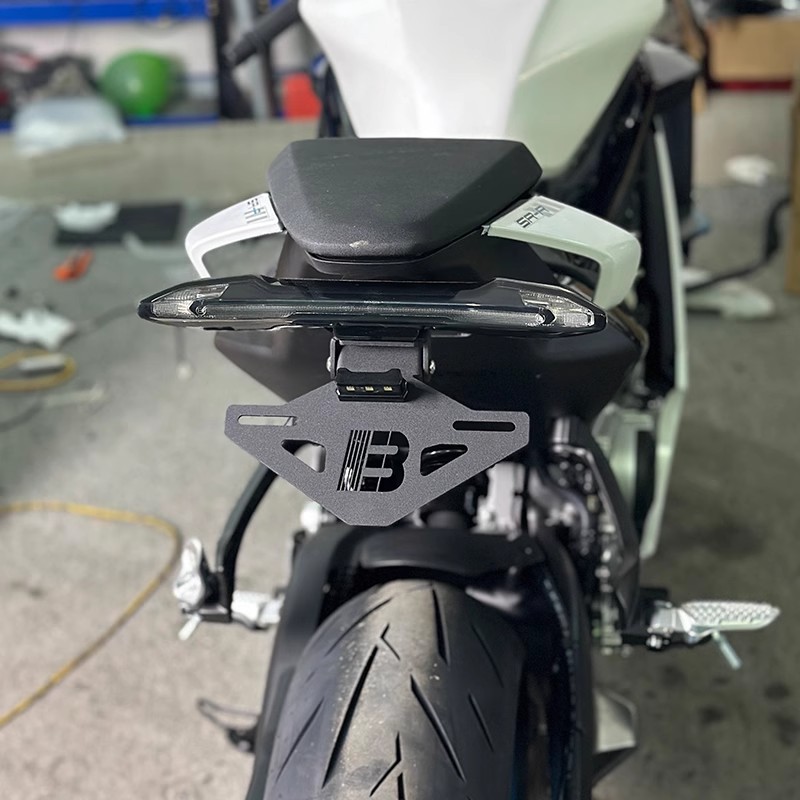 CFMOTO 675SR-R 675NK 675 NK SS - Ir Blaster Universal のレビューと価格